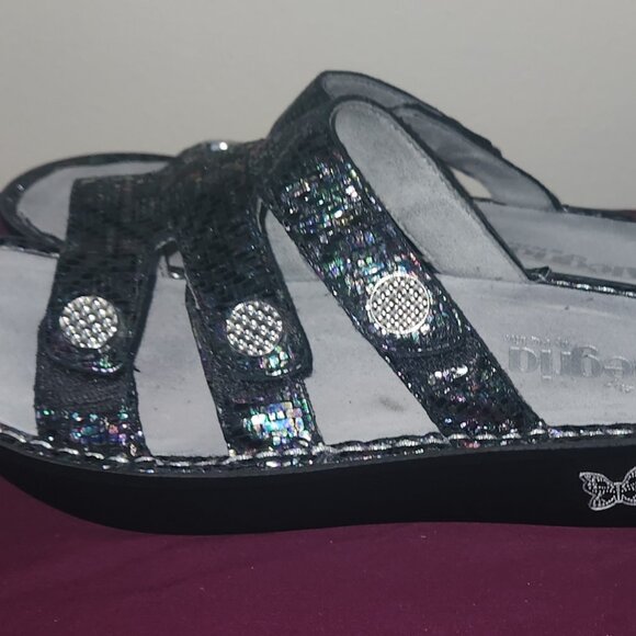 Algeria Slide Sandals - Picture 5 of 9